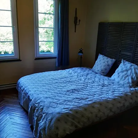 ホームステイ Grandes Chambres Privees ナミュール
